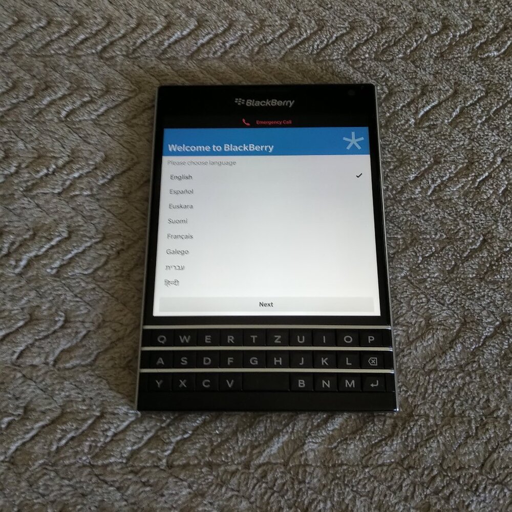 BlackBerry Passport SQW100-1 32GB Phone - Black